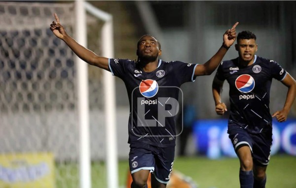 Cristopher Meléndez le dio el triunfo al Motagua con su gol ante el Real España. Foto David Romero