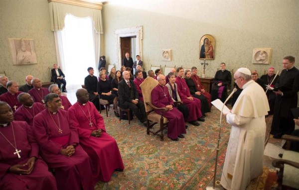 Papa envía condolencias a familiares de las víctimas del huracán Matthew