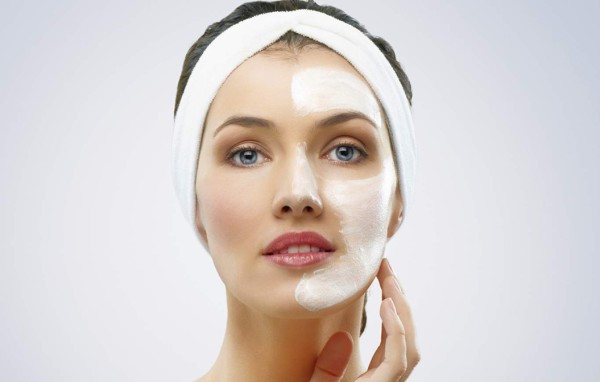 Las 'BB creams', base líquida que nutre tu piel