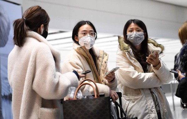 Muertes por coronavirus en China se eleva a 132 y a 6,000 los infectados