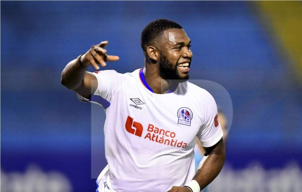 Jorge Benguché embistió al Saprissa y Olimpia acaricia la final de la Liga Concacaf