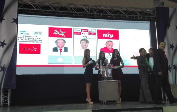 Definen posiciones en papeleta electoral de Libre y el Partido Liberal