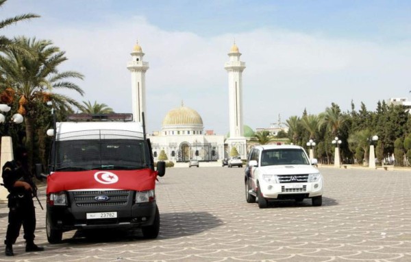 Al menos 27 muertos en ataque contra un hotel en Túnez
