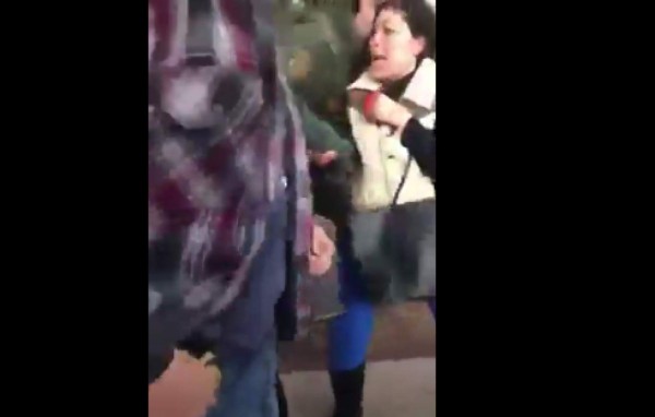 Madre inmigrante es arrestada frente a sus hijas en California