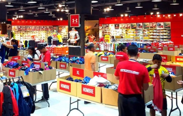 Aproveche la venta de bodega Sportline América, Kids y Brooklyn