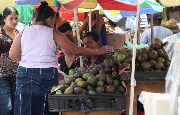 Inflación en el istmo cerró 2015 debajo de previsiones