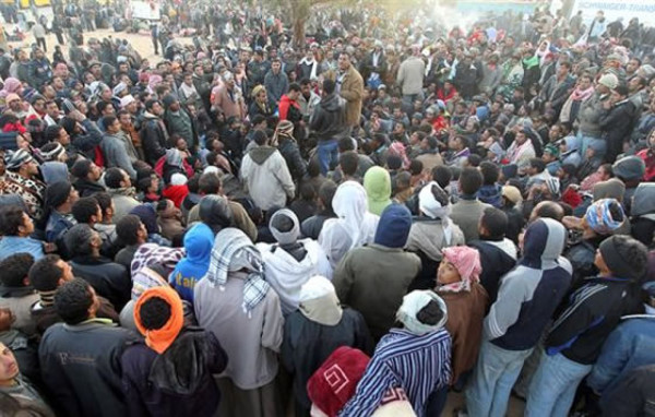 Corte Penal investigará a Muamar al Gadafi