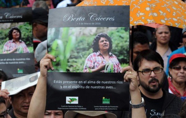 Francia condena el asesinato de Berta Cáceres