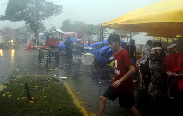 Lluvias ppr frente frío inundan zonas de Choloma, Omoa y La Ceiba