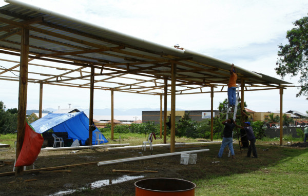 Vendedores denuncian negligencia y amenazas