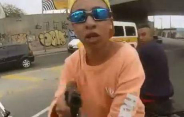 Video de policía que dispara a ladrón en Brasil
