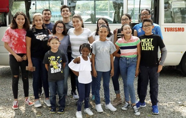 Delfines Sampedranos a brillar en el nacional de piscina larga