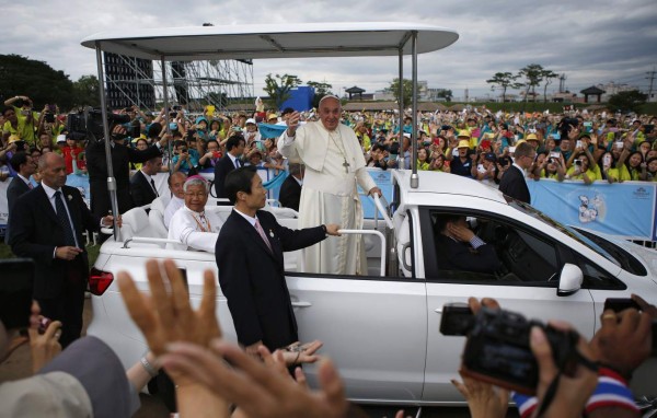 El Papa tiende la mano a China para iniciar relaciones diplomáticas