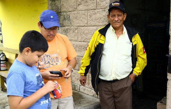 De paracaidista, soldado y policía a guardia de la realeza