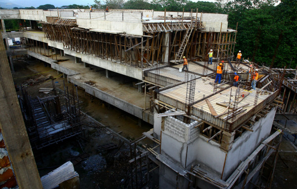A mediados de 2014 abre complejo médico