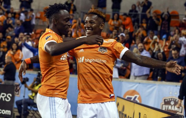 Alberth Elis, Romell Quioto y Boniek García seguirán en el Houston Dynamo