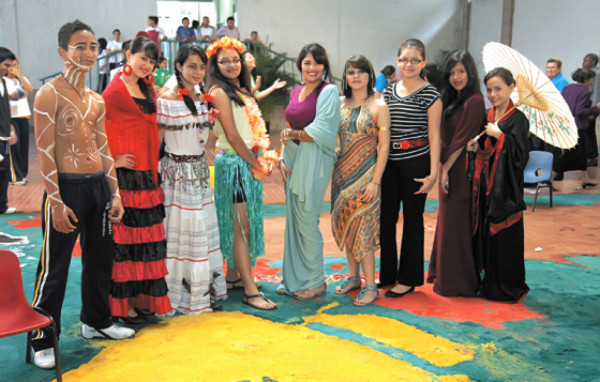 Voces de amor para los niños del mundo