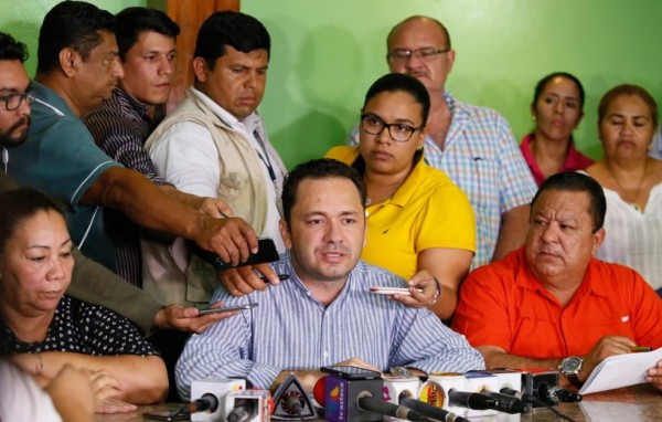 Transportistas pedirán a través de iniciativa de ley rebaja a precios de combustibles