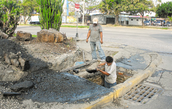 No hay interés ni dinero para tratar las aguas