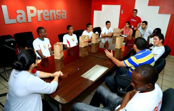 Llegaron los atletas internacionales a la Maratón Internacional de LA PRENSA   