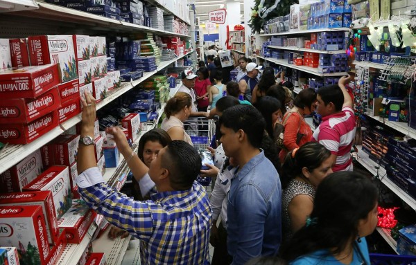 Tiendas ofrecen sus mejores descuentos por ‘Black Week’