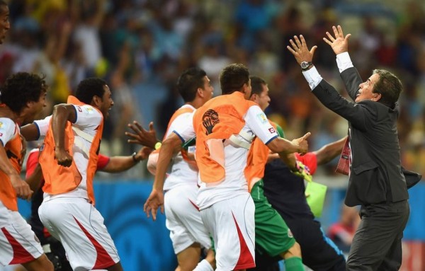 Técnico colombiano Jorge Luis Pinto: 'Me duele dejar Costa Rica'