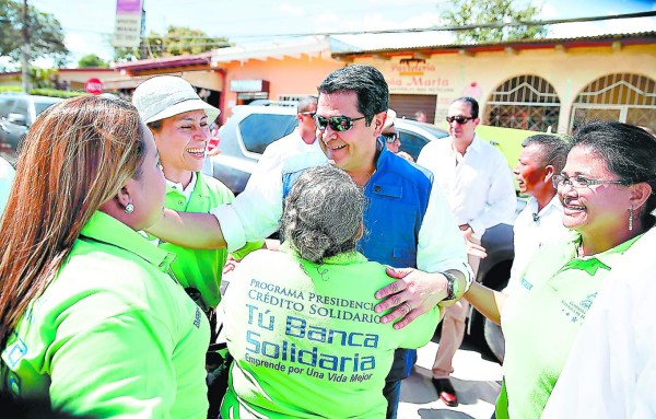 A las calles a dar crédito irán más de 200 gestores