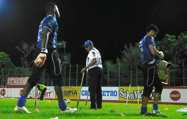 Zape los hace sufrir