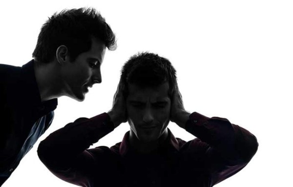 Descubren la zona del cerebro de pacientes con esquizofrenia que 'oyen voces'