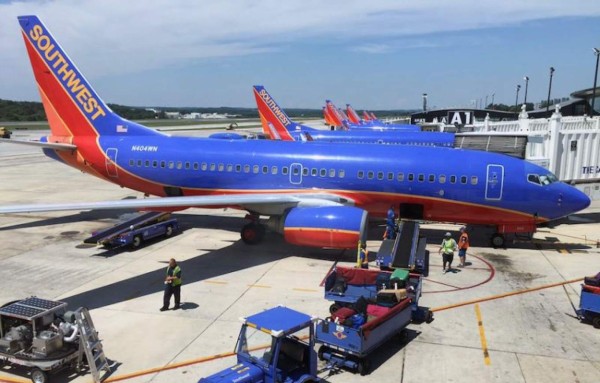 Se incendia Galaxy Note 7 en un avión de EUA