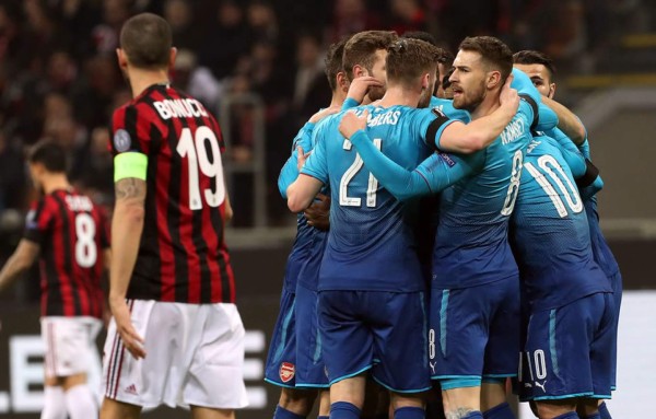 El Arsenal encarrila pase a cuartos de la Europa League tras superar al Milan en San Siro