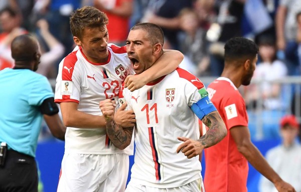 ¡No pudo Keylor! Serbia le anota a Costa Rica uno de los mejores goles del Mundial