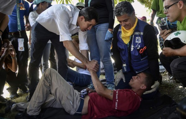 'Nos estamos muriendo': Venezolanos claman por ayuda humanitaria