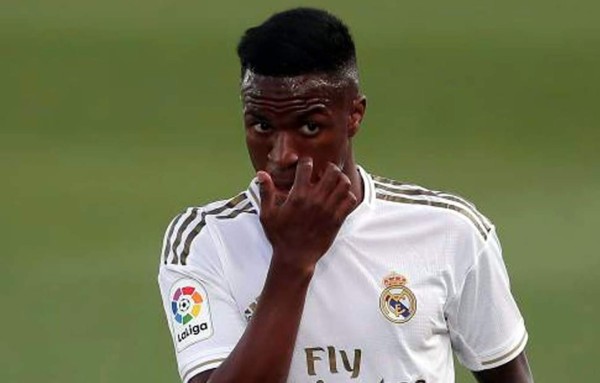 Vinicius no se entrena con el Real Madrid por dudas en un test de coronavirus