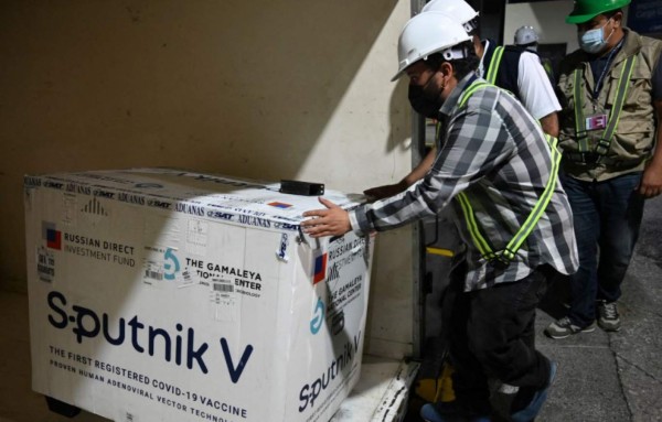 Guatemala pedirá devolución de dinero si Rusia no entrega a tiempo vacuna Sputnik V