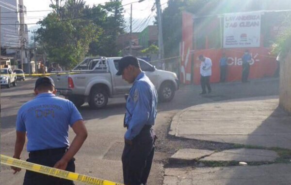 Tirotean pick up de gerente de la alcaldía de Tegucigalpa