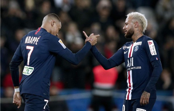 El coronavirus cierra la puertas de salida de Mbappé y Neymar en el PSG