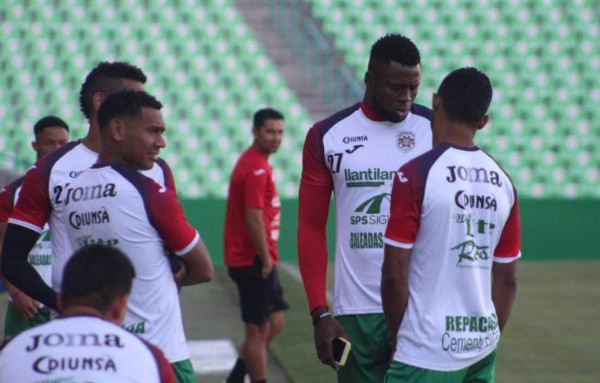 Marathón reconoció el estadio Corona y cerró filas para la vuelta ante Santos Laguna