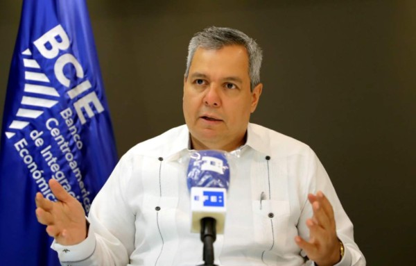 El BCIE apuesta por alcanzar 'calificación triple A', dice su presidente