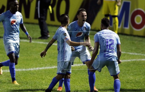 Gonzalo Klusener celebrando su gol frente al Real España. Foto Neptalí Romero