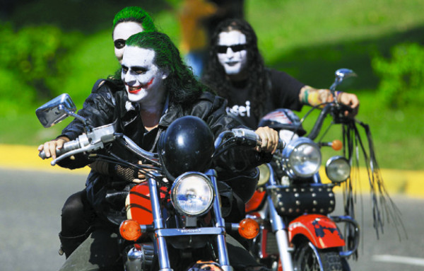 Miles disfrutaron el desfile de la Feria Juniana