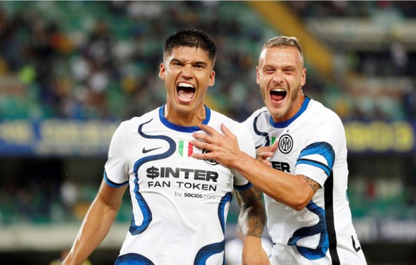 Lautaro Martínez y el recién llegado Joaquín Correa rescatan al Inter de Milán ante Hellas Verona