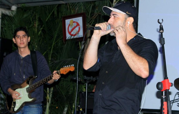 Sampedranos rinden tributo a Gustavo Cerati