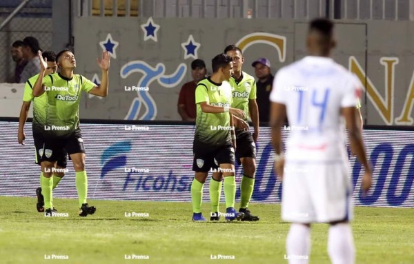 Real de Minas le arrancó un punto al Olimpia con sabor a salvación