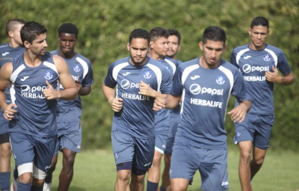 Se filtran fotos de la nueva camiseta del Motagua