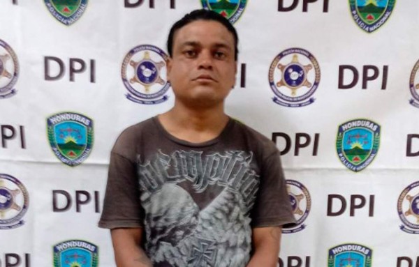 Lo capturan por actos de lujuria contra un menor