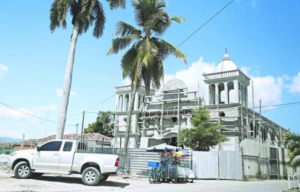 El informe establecía que los Valle fueron sus primeros contactos cuando en 1997 los hermanos comenzaron el trasiego de cocaína para el cartel de Sinaloa. Luego los nexos se extendieron hacia grupos en El Paraíso, adonde desempeñó un papel importante el guatemalteco Mario Ponce, extraditado de Honduras a Estados Unidos. Pero fue hasta en 2002 que, según la DLCN, la red del cartel de Sinaloa se amplió y estableció nexos con el cartel de los Cachiros para operar en el Atlántico hondureño.