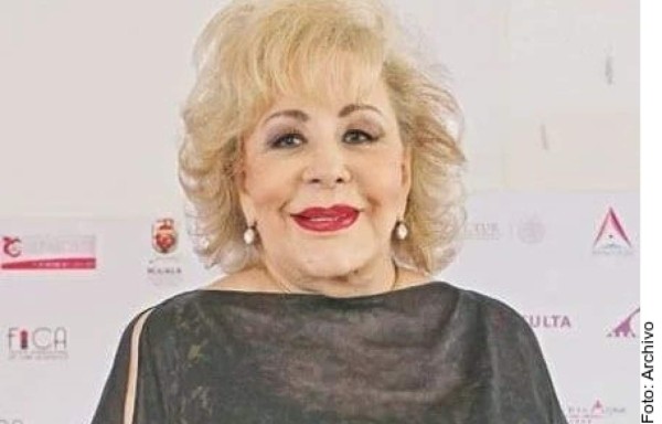 La actriz Silvia Pinal está hospitalizada