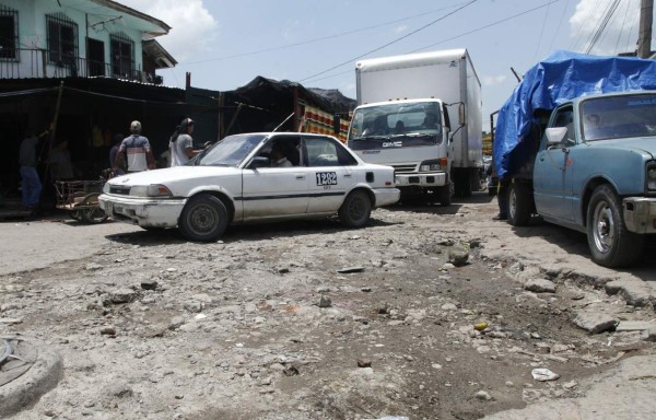 Prometen aliviar tráfico en zona de los mercados en San Pedro Sula