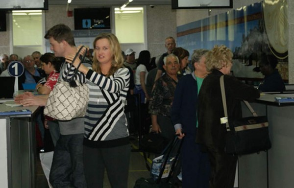 Aerolínea canadiense llega a Roatán en verano
